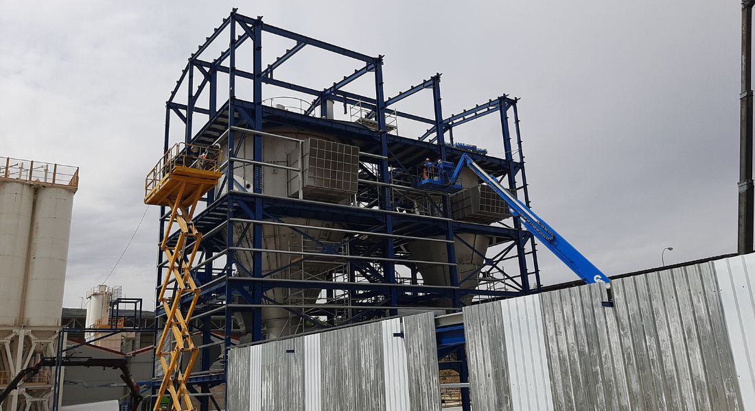 Torre de atomización y almacén anexo (2)